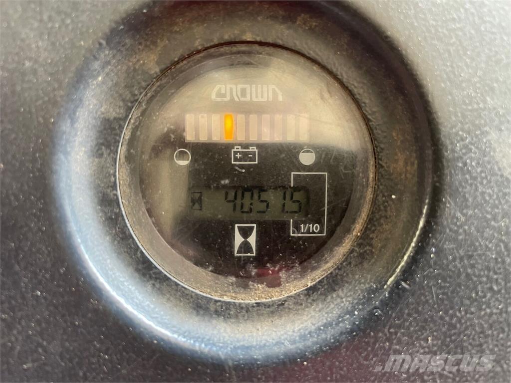 Crown WE2300 1.6 TT Staplare-led
