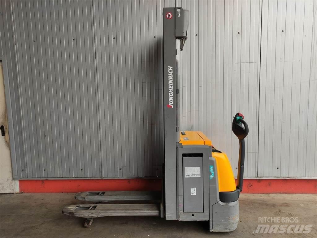 Jungheinrich EJC214Z Staplare-led
