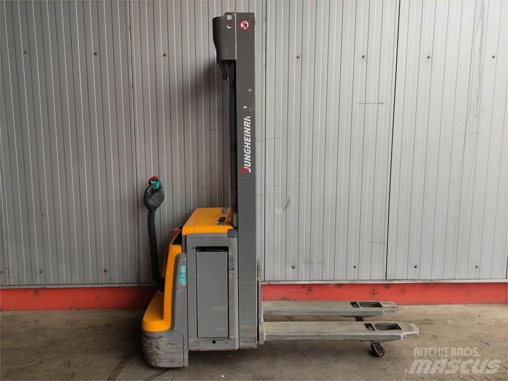 Jungheinrich EJC214Z Staplare-led