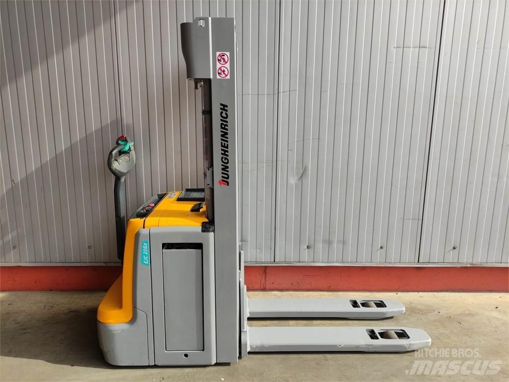 Jungheinrich EJC216z Staplare-led