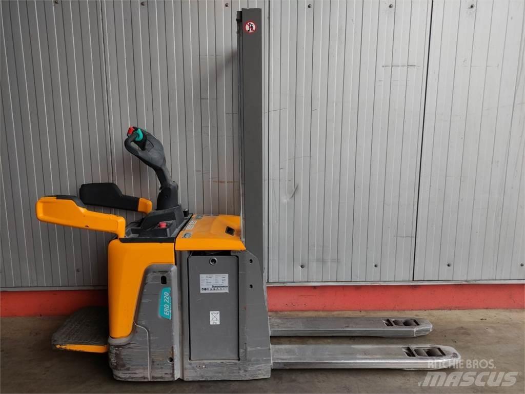 Jungheinrich ERD220 Staplare-led