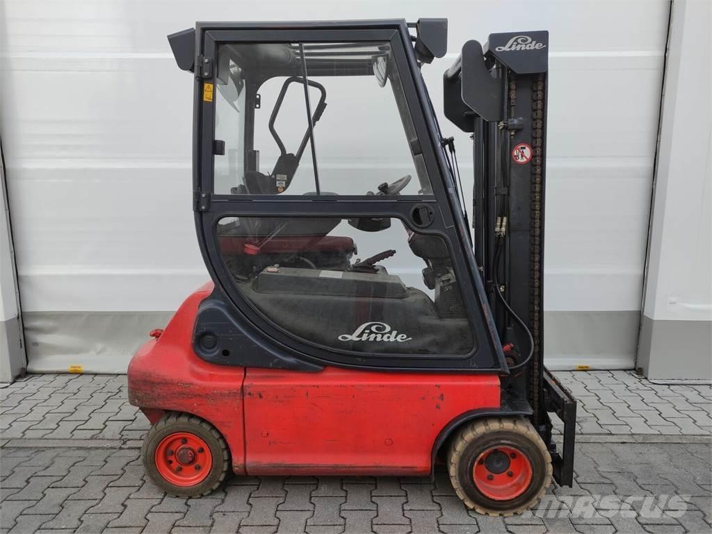 Linde E20-335 Elmotviktstruckar