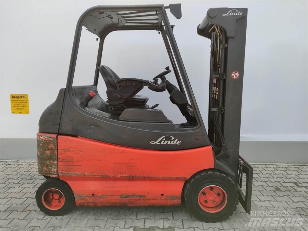 Linde E30/03/600-336 Elmotviktstruckar