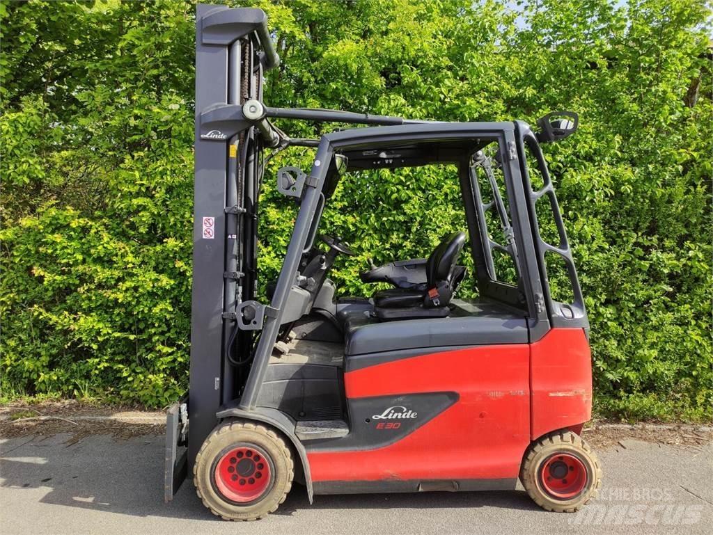 Linde E30HL-01/600-387 Elmotviktstruckar