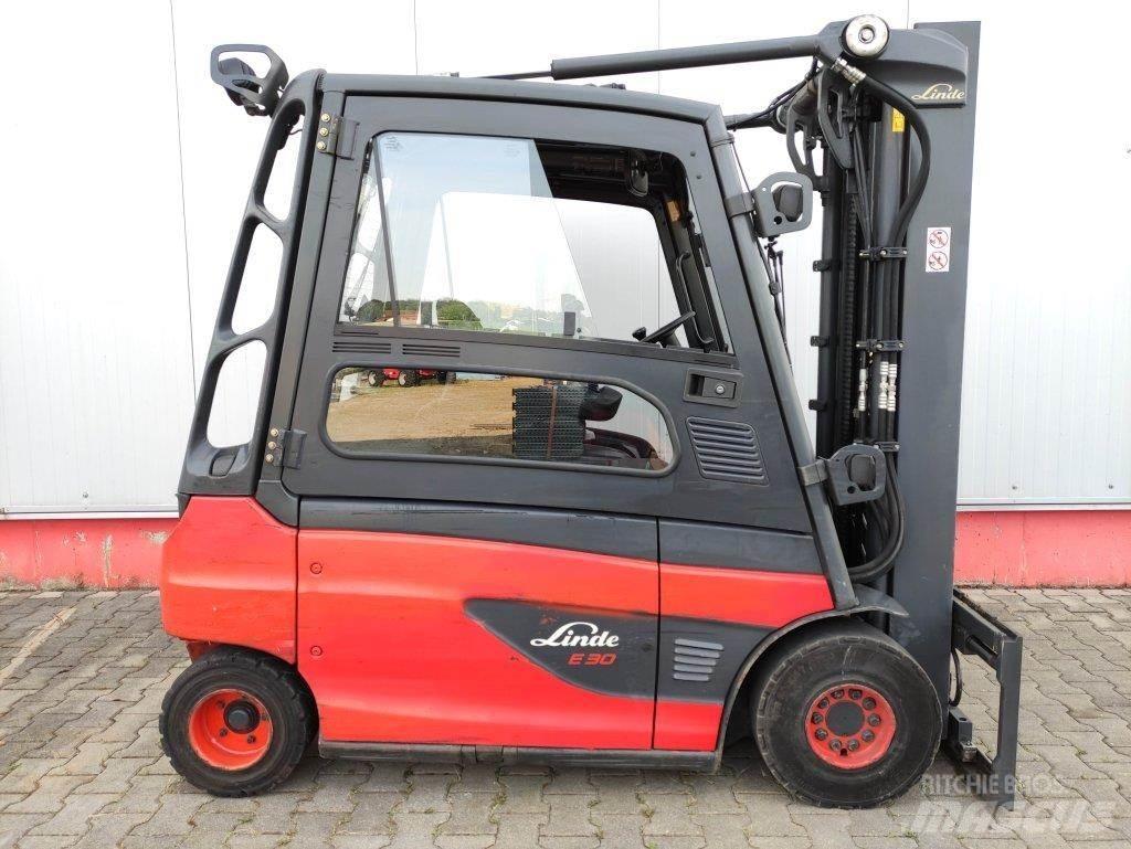 Linde E30L-01-387 Elmotviktstruckar