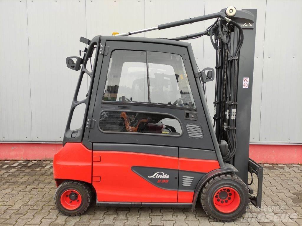 Linde E35L-01-387 Elmotviktstruckar