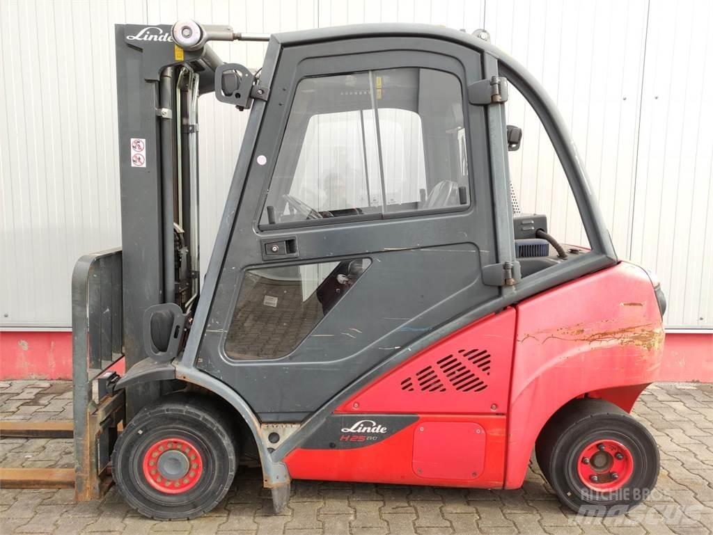 Linde H25D-02-392/EVO Dieselmotviktstruckar