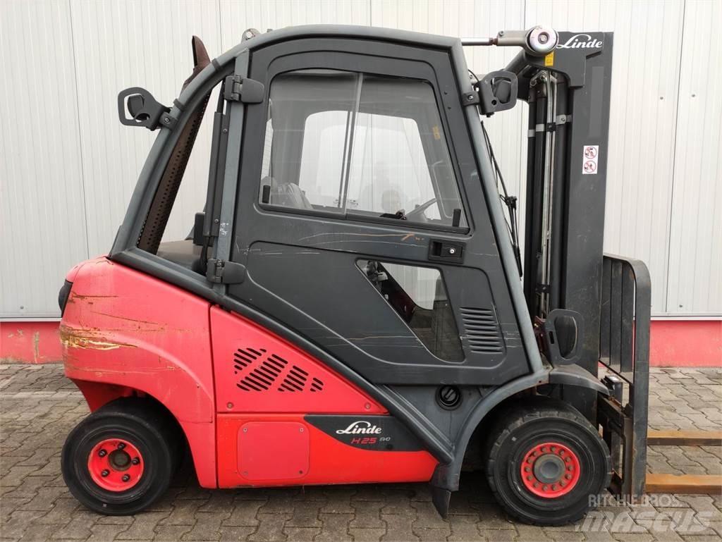 Linde H25D-02-392/EVO Dieselmotviktstruckar