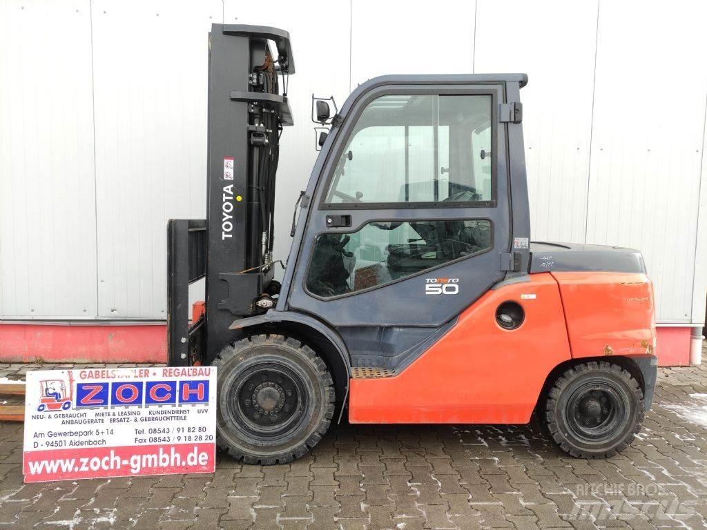 Toyota 40-8FD50N Dieselmotviktstruckar