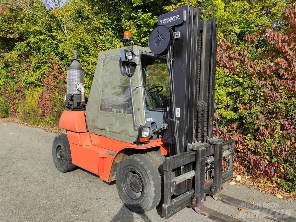 Toyota 50-5FD60 Dieselmotviktstruckar