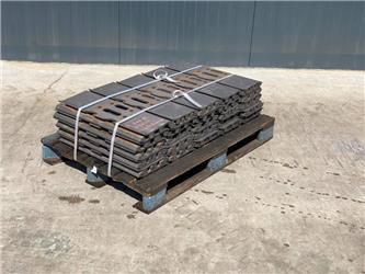 Volvo EC290 / EC300 SHOES / PADS