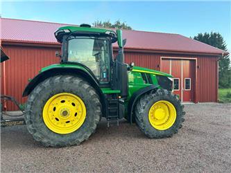 John Deere 7R 330