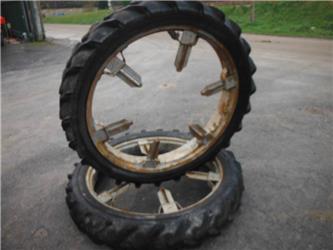 Dunlop 9.5R44
