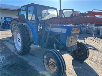Ford 4000 med Ålö lastare