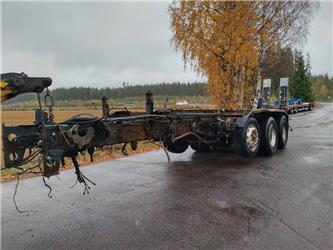 Sisu 3 aks. kärryvärkki