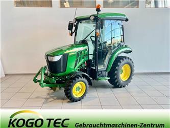 John Deere 3046R