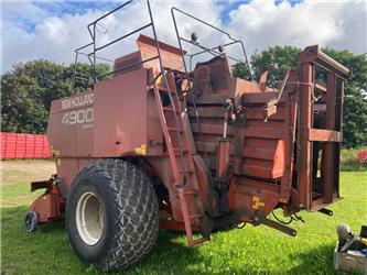 Hesston 4900