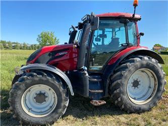 Valtra N 154 V +F