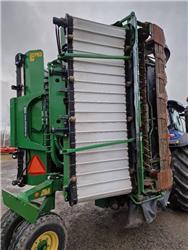 John Deere 488