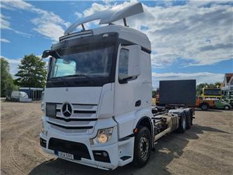 Mercedes-Benz Actros 2551