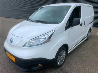 Nissan E-NV 200