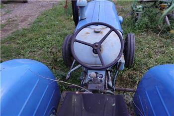 Fordson Major 2600