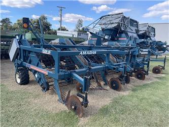 Amadas ADI-638FGA