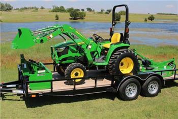 John Deere 3038E