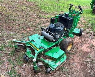 John Deere W52R