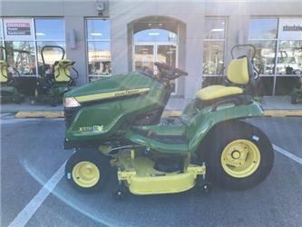 John Deere X570
