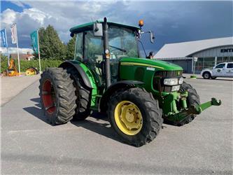 John Deere 5720