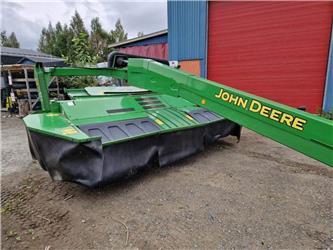 John Deere 735