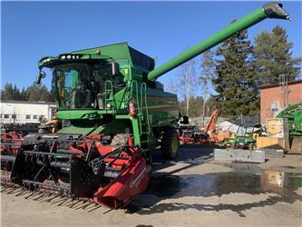 John Deere T560