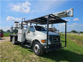  Ford/ Terex F750 / XT60