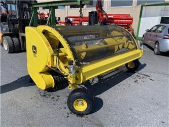 John Deere 639