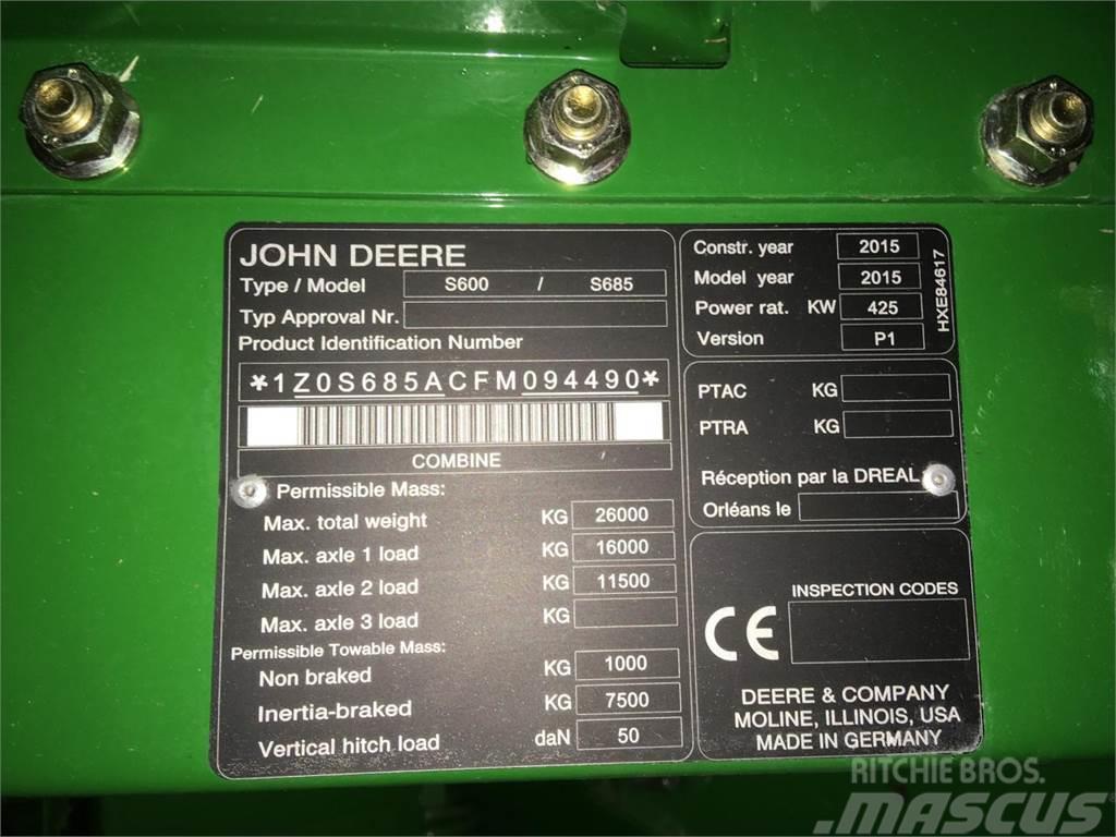 John Deere S685 Skördetröskor