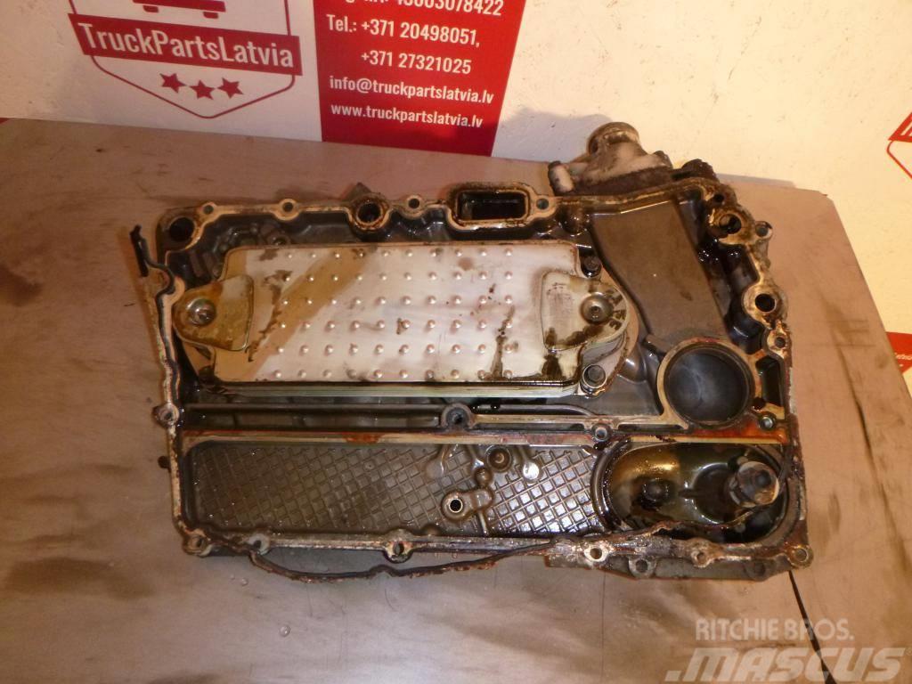 Scania R440 RADIATOR WITH COVER 2001484/1543688 Motorer