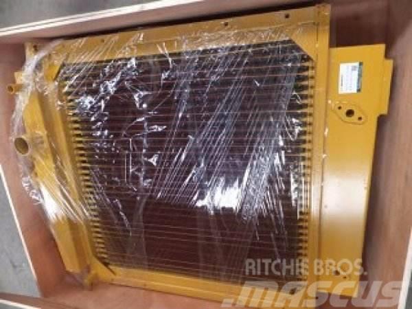 Komatsu D85 radiator assy 154-03-00080 Övriga