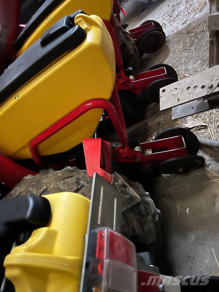 Väderstad TEMPO F 8 Precisionsåmaskiner