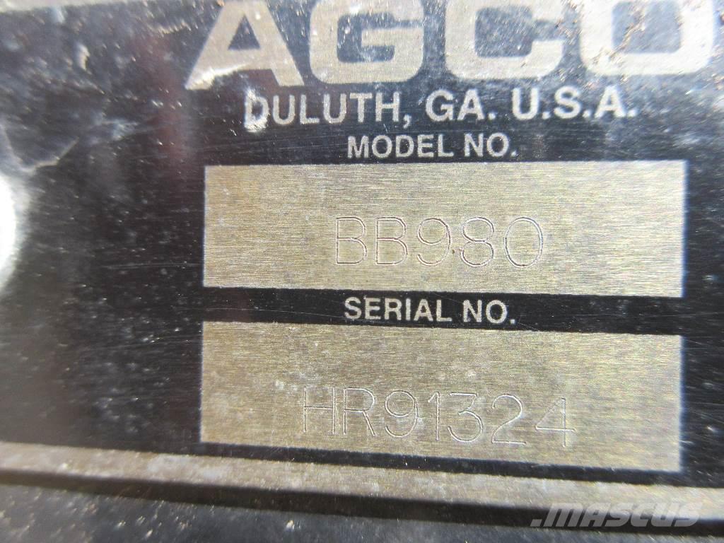 New Holland BB980  Damaged / Skadad Fyrkantspressar