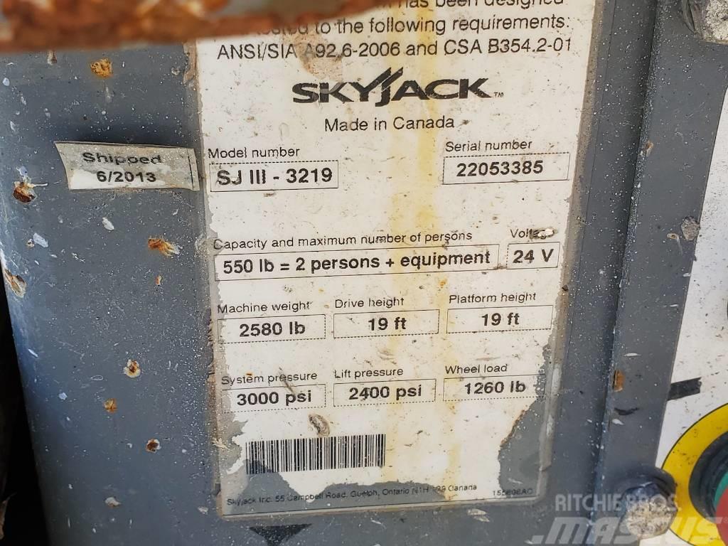 SkyJack SJIII-3219 Saxliftar