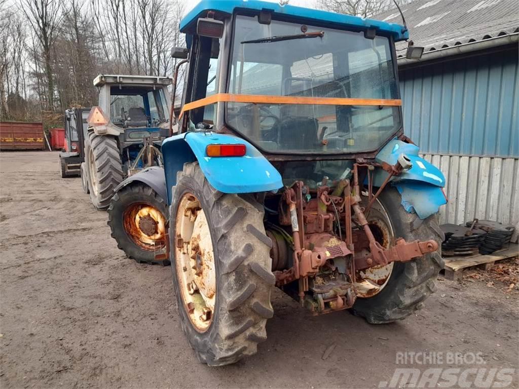 New Holland 4835 Traktorer