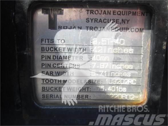 Trojan 42 NEW TROJAN HYDRAULIC TILT DITCHING BUCKET Skopor