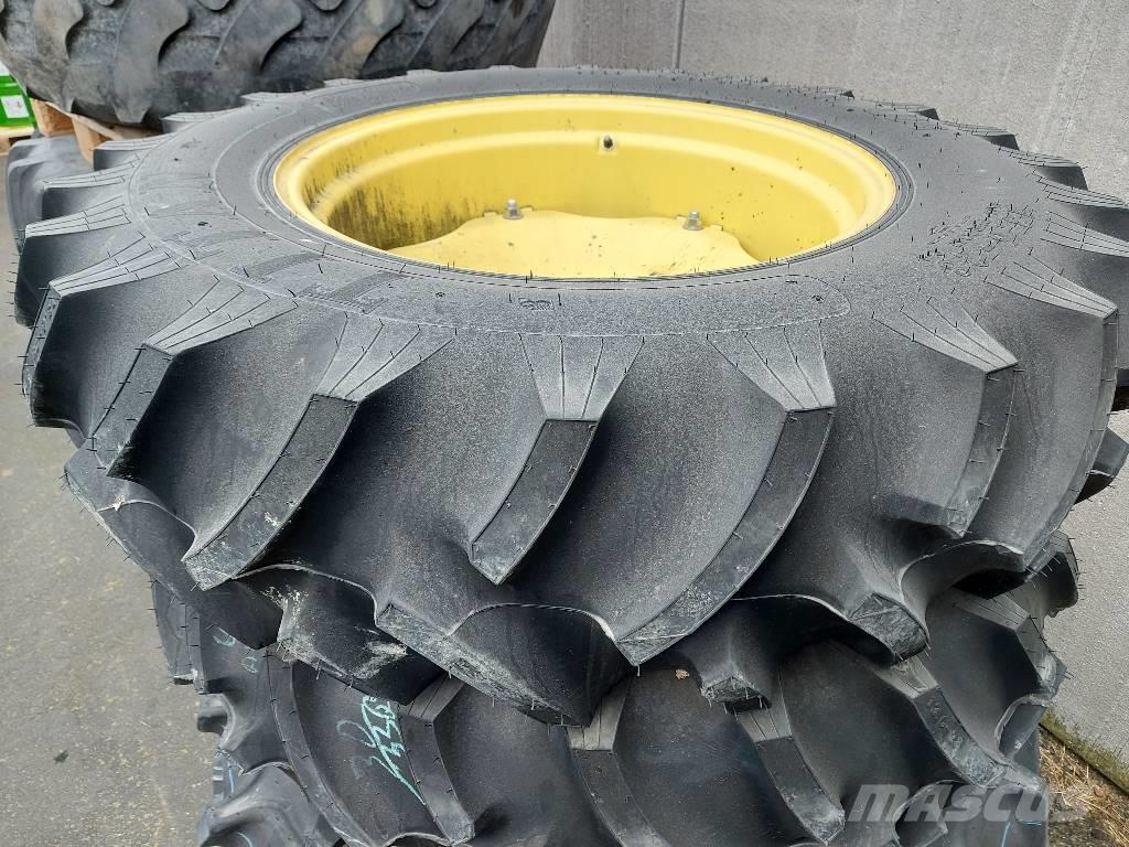 Titan 13.6x28 Övriga traktortillbehör