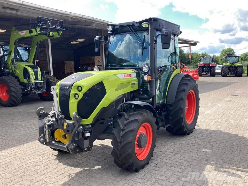 CLAAS Nexos 240 XL Advanced Kompakttraktorer