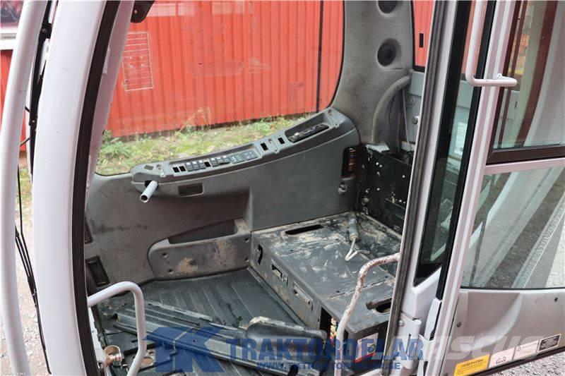 New Holland WE150C Hytter och interiör