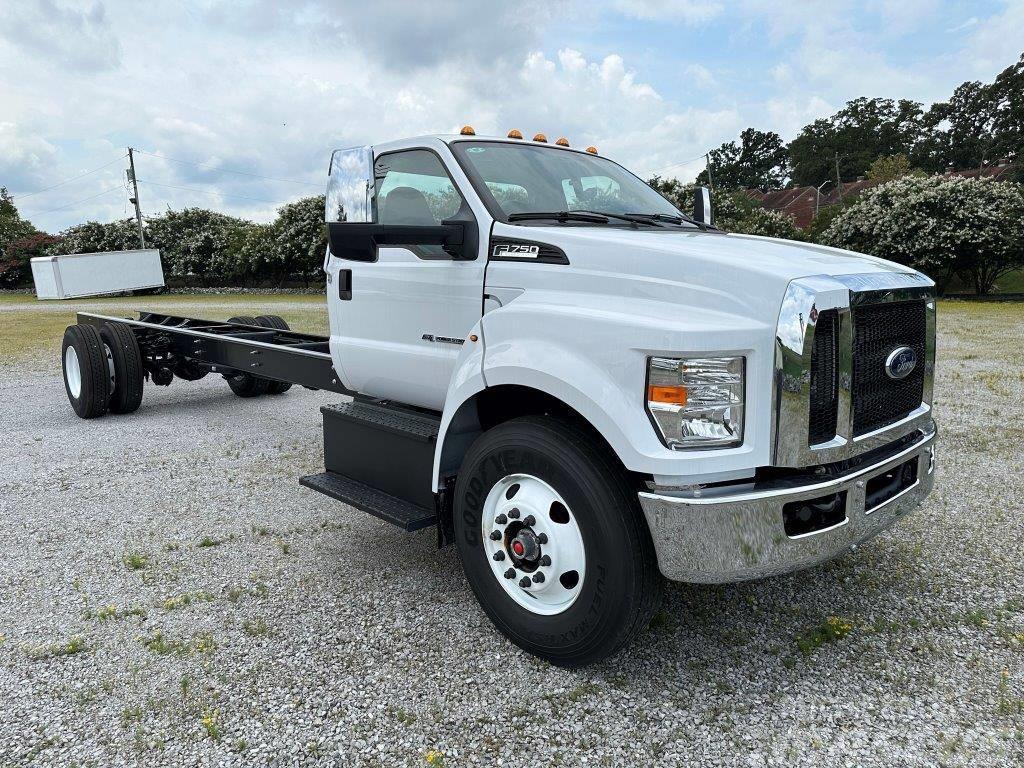 Ford F 750 Chassier