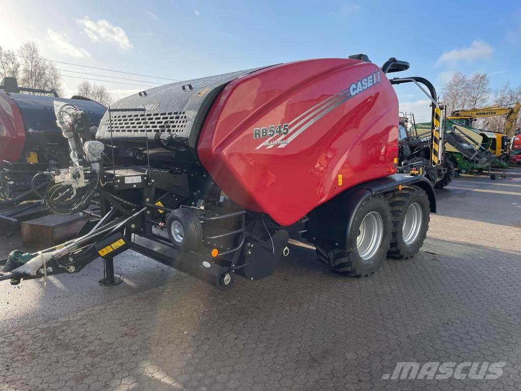 Case IH RB 545 Rundbalspressar