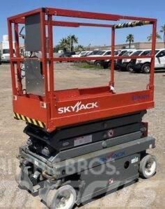 SkyJack SJ3219 Saxliftar