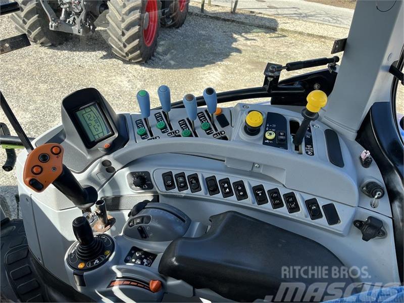 New Holland T7060 Med frontlæsser Traktorer